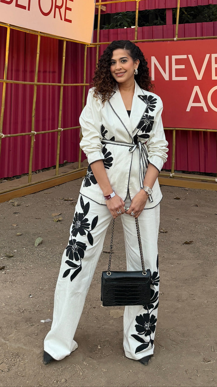 Kamiya Jani In our Bianca Embroidered Pants