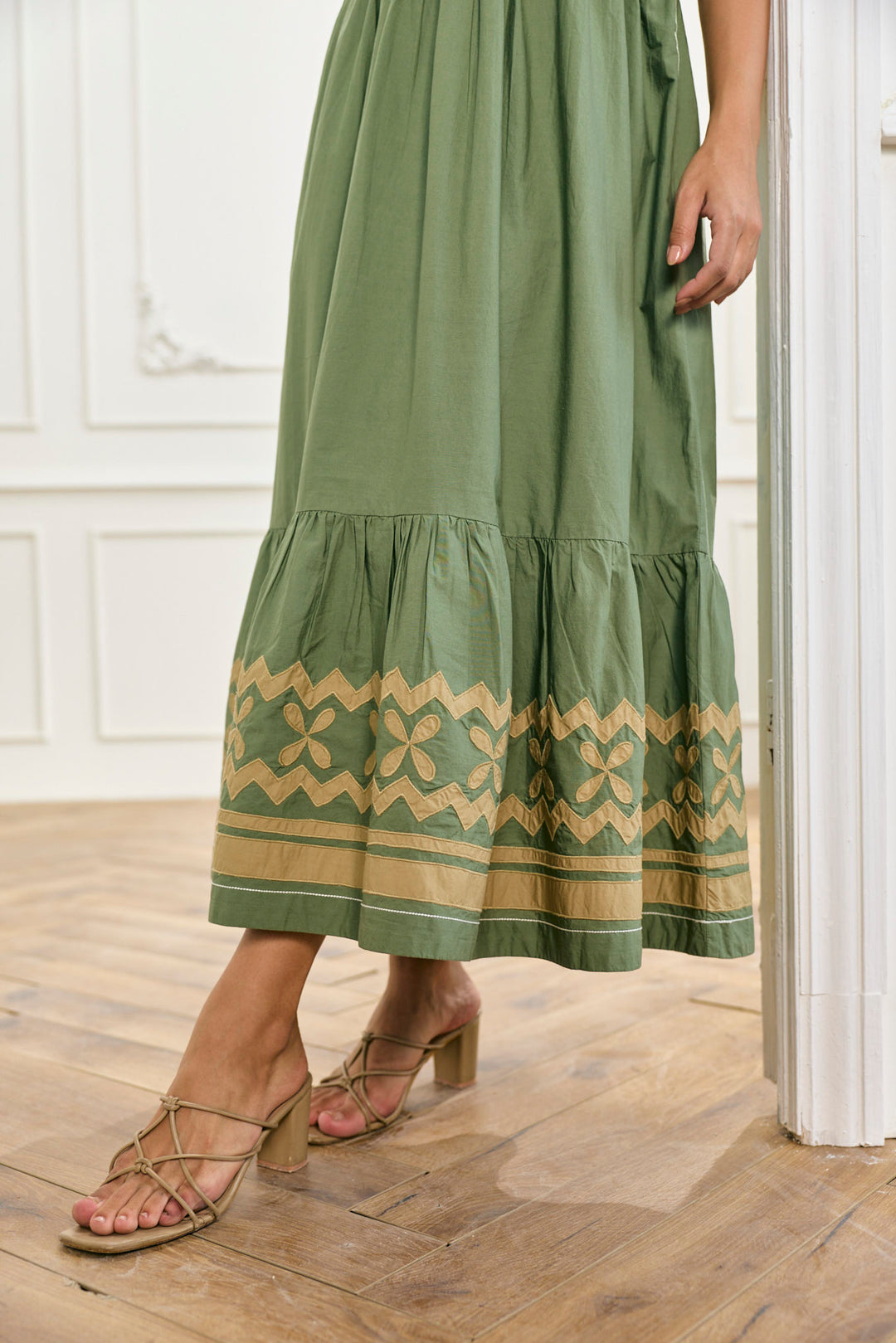 Sara Appliqué Maxi