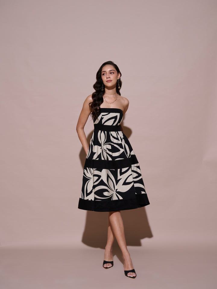 Suhana Nanda in our Cher Tube Dress